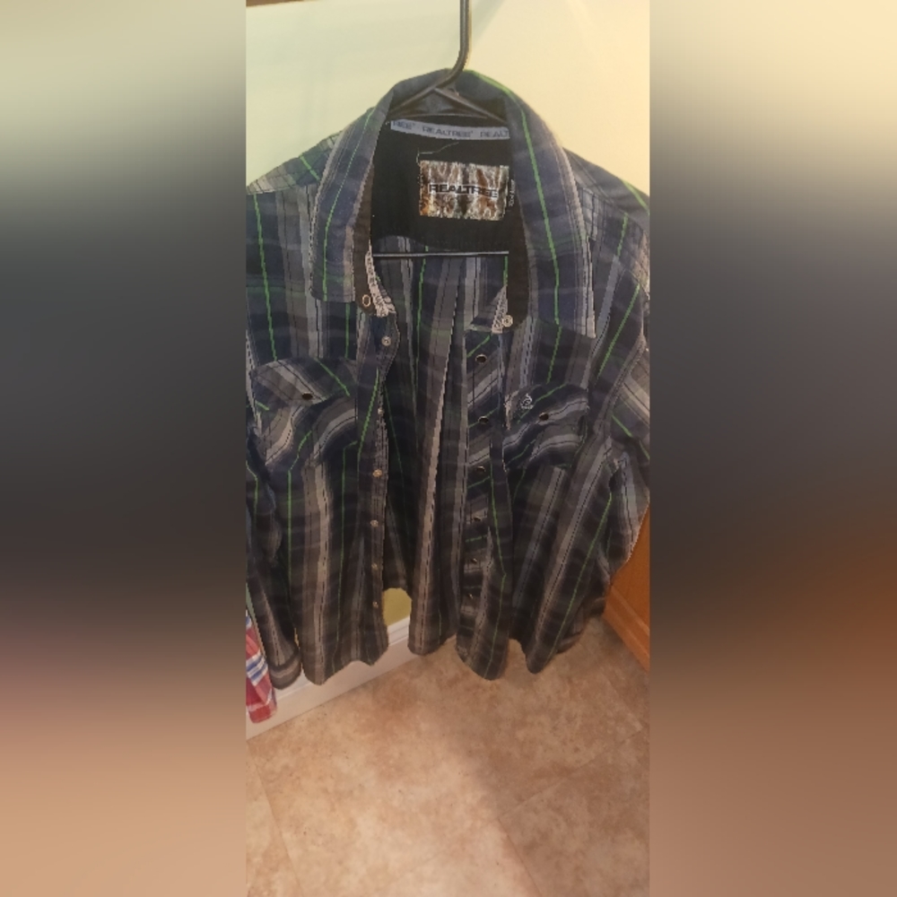 Real tree button up